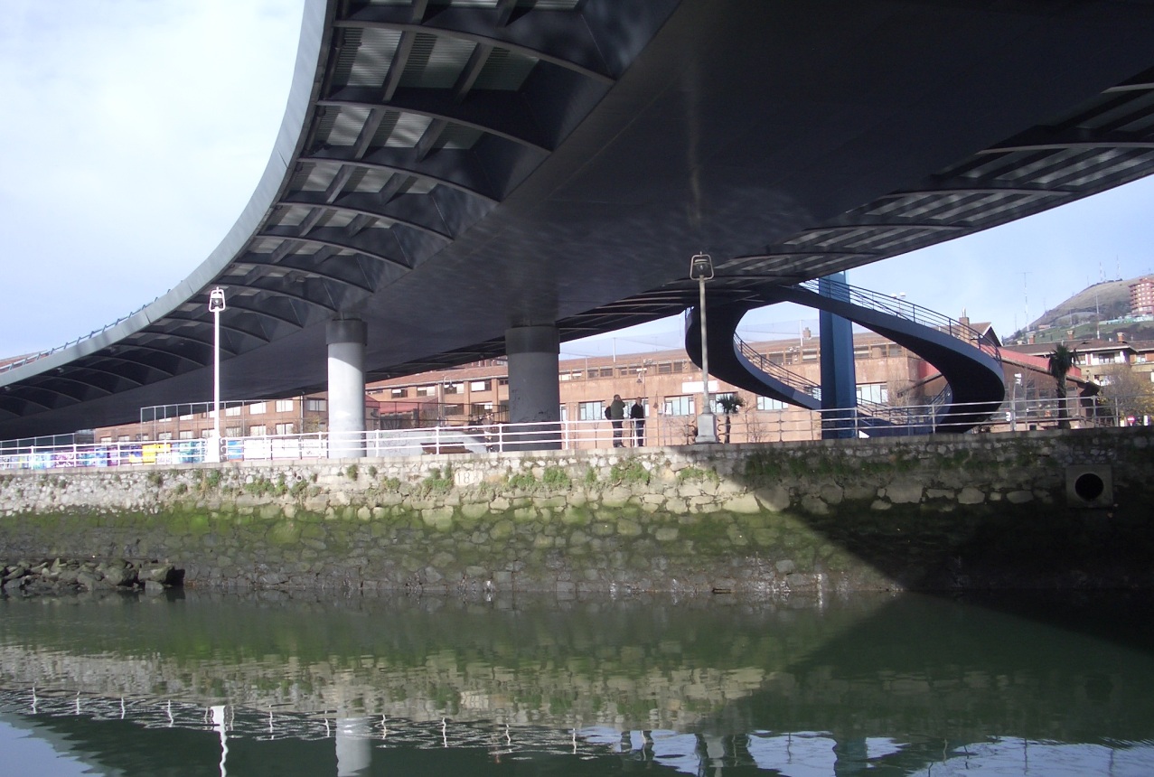 Puente de Euskalduna en Bilbao. Javier Manterola Armisén.