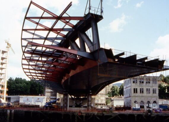 Puente de Euskalduna en Bilbao. Javier Manterola Armisén.