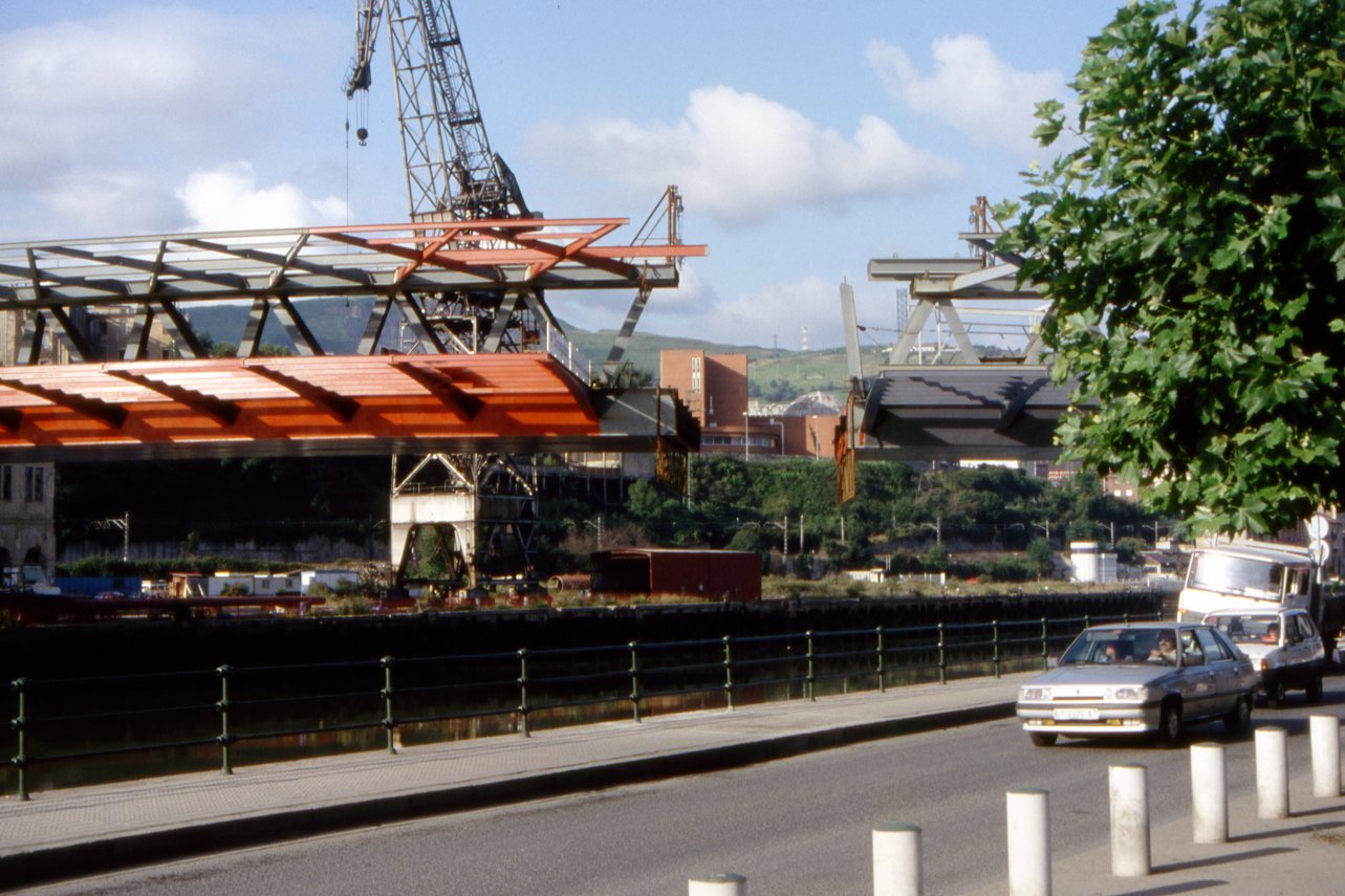 Puente de Euskalduna en Bilbao. Javier Manterola Armisén.