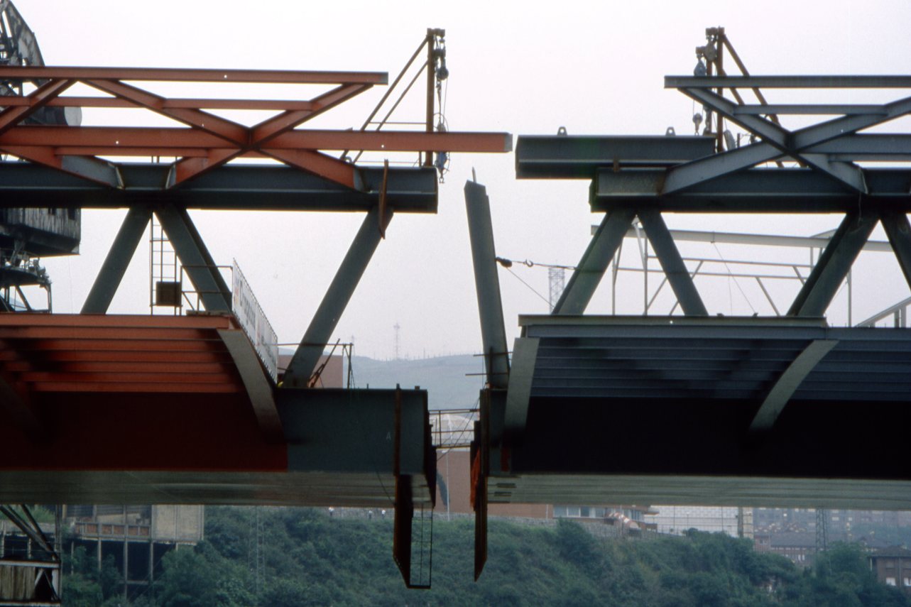 Puente de Euskalduna en Bilbao. Javier Manterola Armisén.