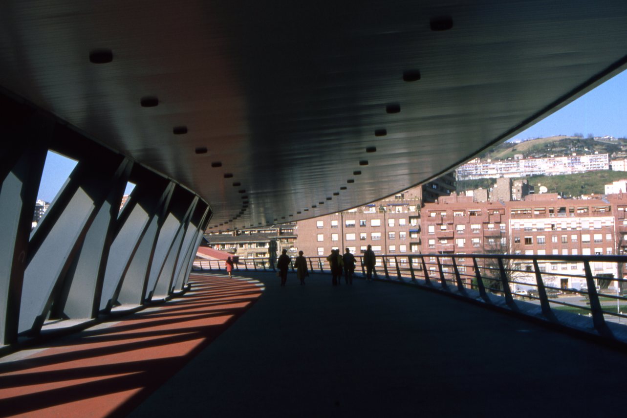 Puente de Euskalduna en Bilbao. Javier Manterola Armisén.