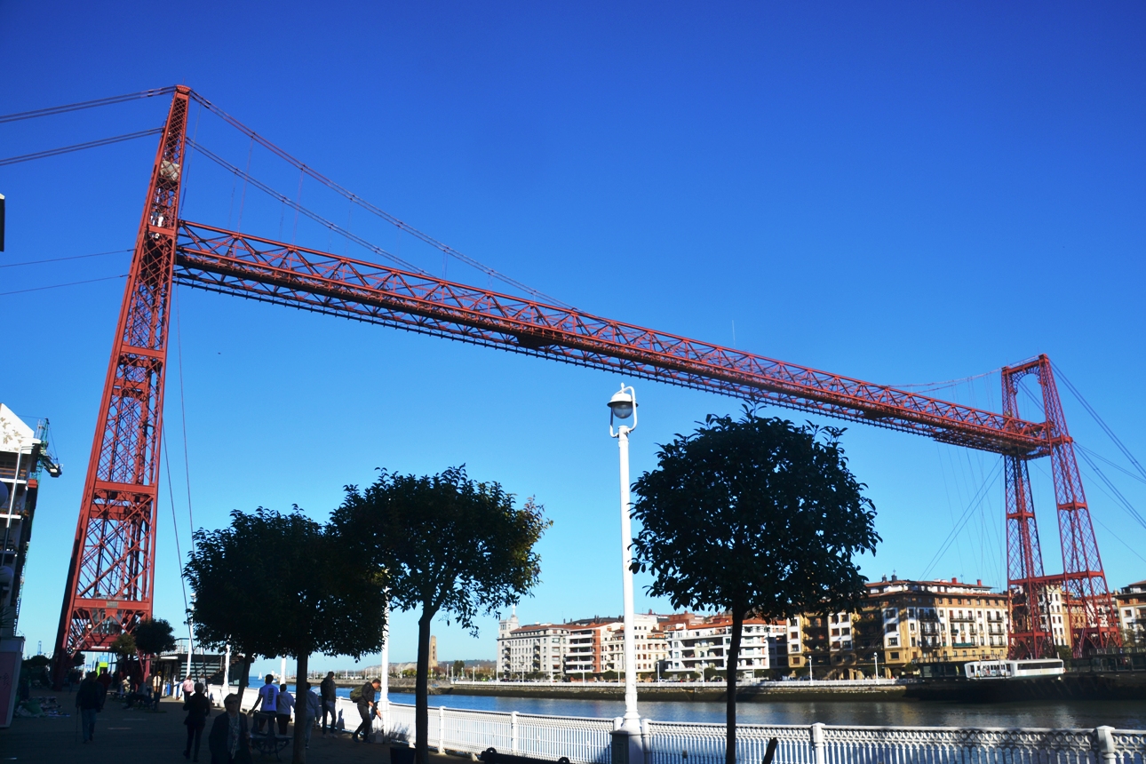 Puente Vizcaya. Vista general desde Portugalete, aguas arriba. /Foto: Joaquín Cárcamo Martínez, enero de 2024.