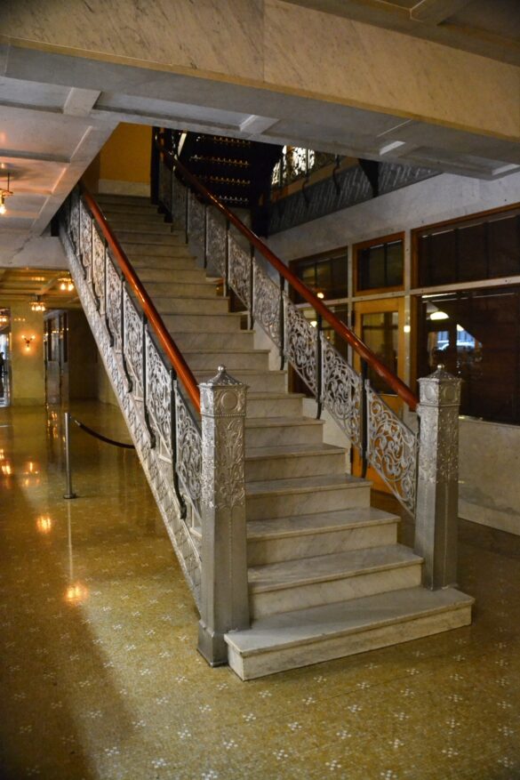 Escalera de aluminio fundido del Monadnock Building de Chicago. / Foto: Joaquín Cárcamo Martínez, 2019.