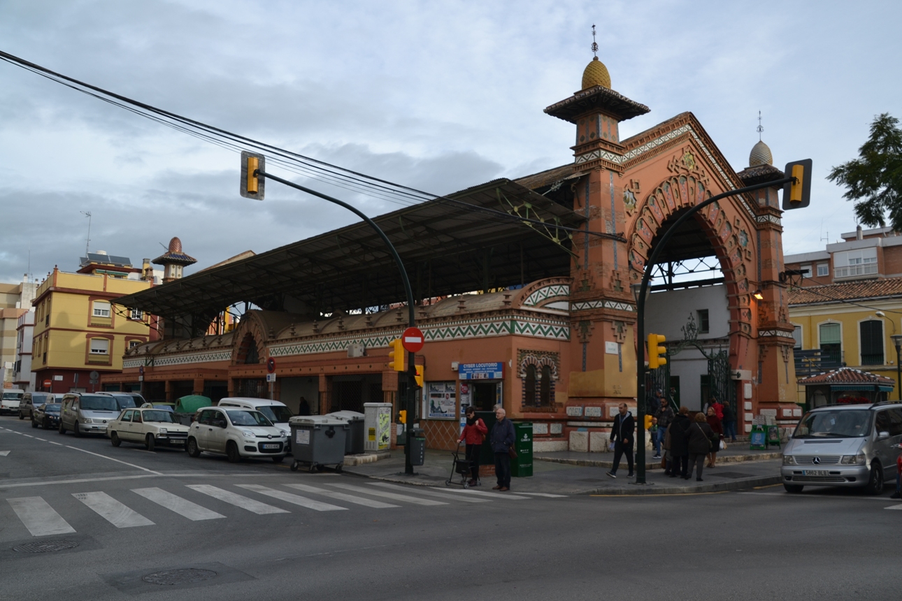 Mercado de Salamanca. Fachadas oeste y sur. / Foto Joaquín Cárcamo Martínez. Dic. 2018.