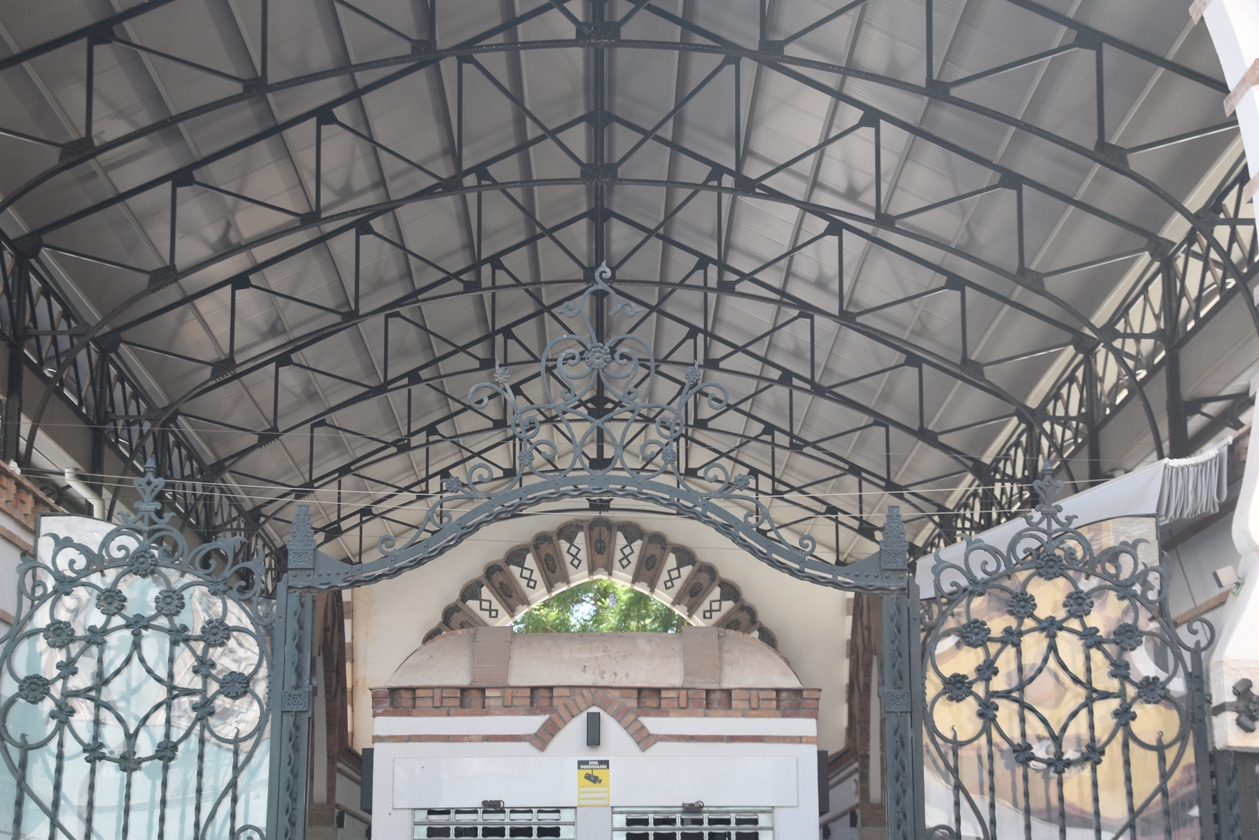 Mercado de Salamanca. Estructura de la cubierta. / Foto Joaquín Cárcamo Martínez. Sept. 2025.